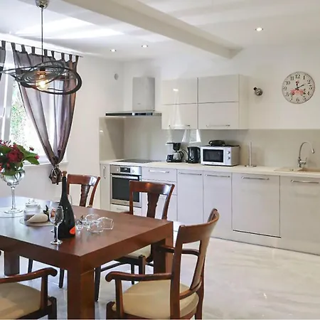 3 Bedroom Beautiful In