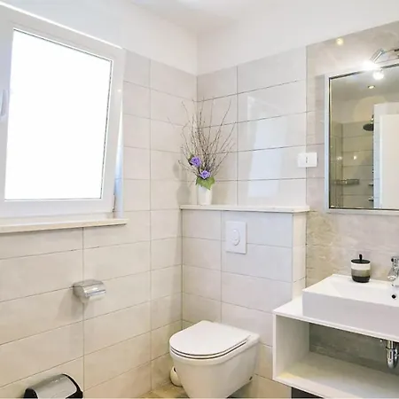 3 Bedroom Beautiful In *