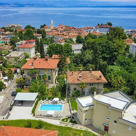 3 Bedroom Beautiful In * Lovran