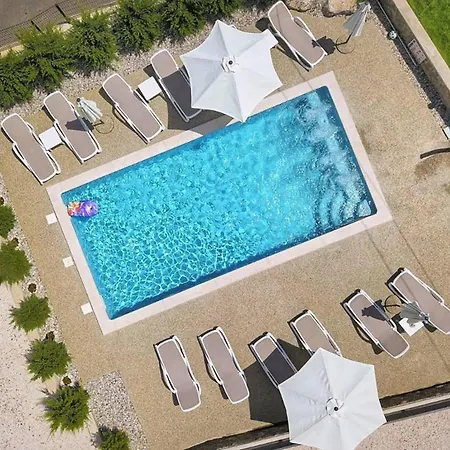 3 Bedroom Beautiful In *